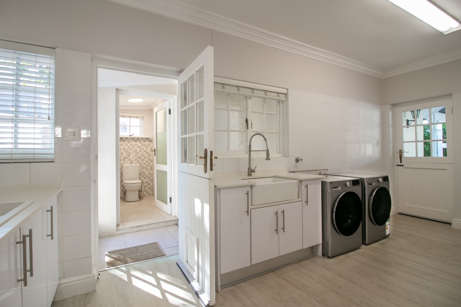 4 Bedroom Property for Sale in Belvidere Estate Western Cape